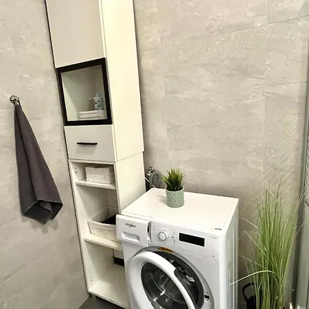 Adele - Old Town, Ac *